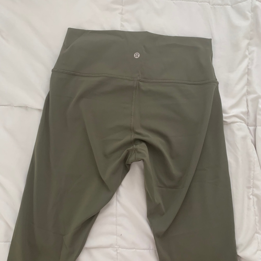 Cropped lululemon leggings